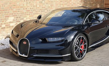 Bugatti Chiron 13