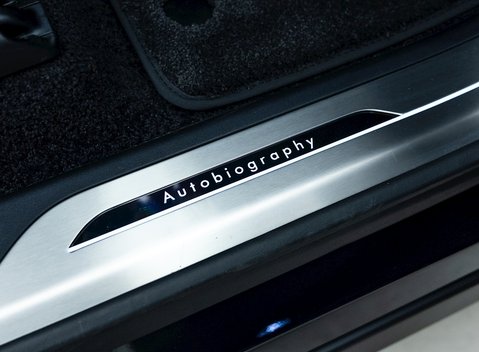 Land Rover Range Rover P530 Autobiography LWB 24