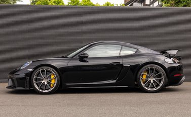 Porsche Cayman GT4 (718) 3
