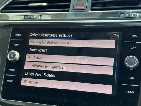 Volkswagen Tiguan 1.4 TSI SE Navigation Euro 6 (s/s) 5dr 22