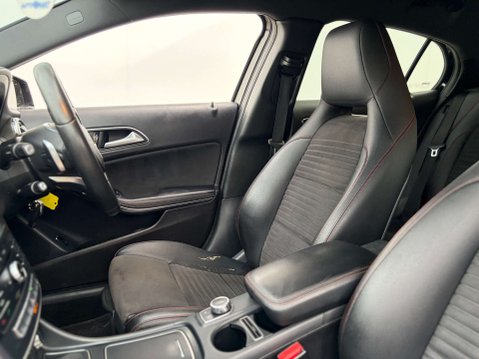 Mercedes-Benz GLA 2.1 GLA 200 AMG Line D 4Matic Auto 4WD 5dr 64