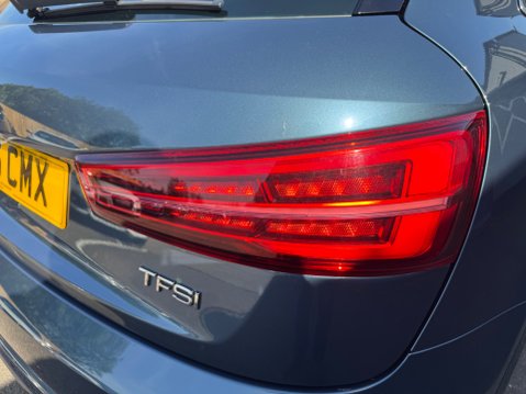 Audi Q3 TFSI S LINE 17