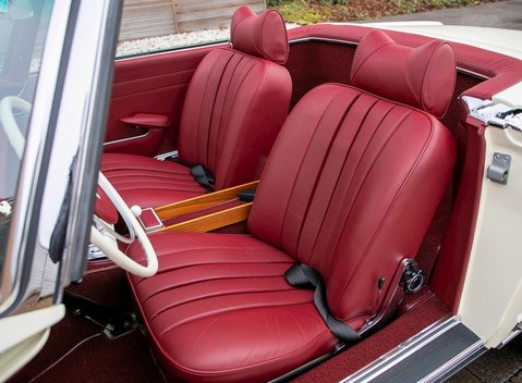 Mercedes-Benz SL Class SL Pagoda 15