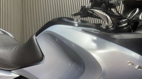 Triumph Trophy 1200 SE 2014 32K FULL LUGGAGE LONG MOT WARRANTY 1200CC 44