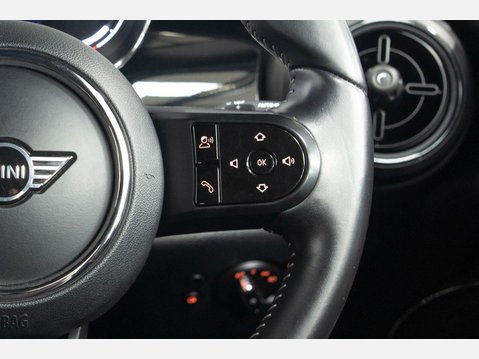 Mini Hatch 1.5 Cooper Sport Steptronic Euro 6 (s/s) 3dr 35