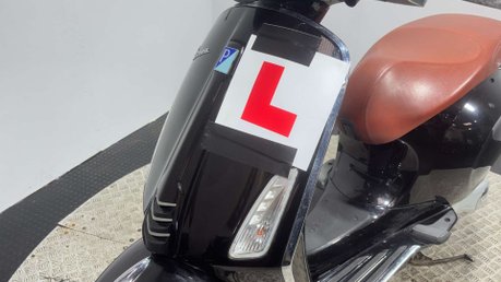 Piaggio Vespa Primavera 2016 17K RUNS WELL EASY LIGHT PROJECT 125CC SCOOTER BIKE 31