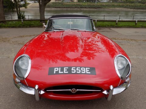 Jaguar E-Type S1½ 4.2 Roadster 44