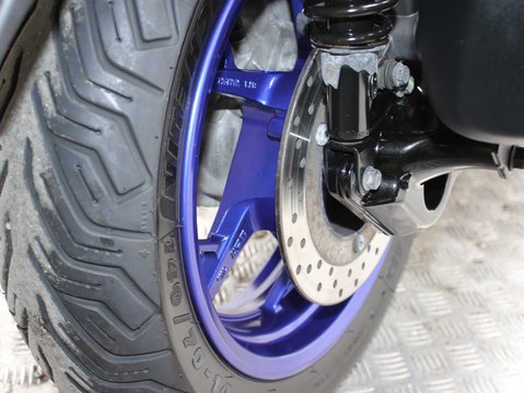 Yamaha Xmax X-MAX 300 (CZD 300-A) 27