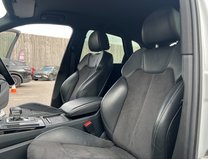 Audi Q5 2.0 TDI 40 Black Edition SUV 5dr Diesel S Tronic quattro Euro 6 (s/s) (190 18