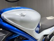 Suzuki Gladius 650 2010 ONLY 26K SV650 MOTOR MOT 08/27 SERVICED A2 650CC 15