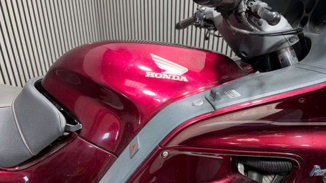 Honda ST 1997 ONLY 32K GOOD RUNNING CLASSIC TOURER BIKE 1100CC 19