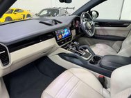 Porsche Cayenne 3.0T V6 Coupe 5dr Petrol TiptronicS 4WD Euro 6 (s/s) (340 ps) 40