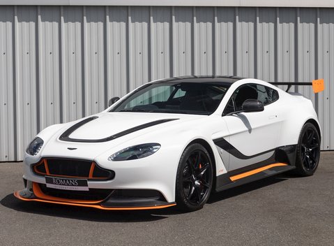 Aston Martin Vantage GT12 6