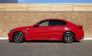 Alfa Romeo Giulia Quadrifoglio 7
