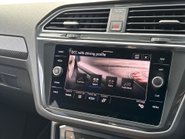 Volkswagen Tiguan R TSI 4MOTION DSG 35