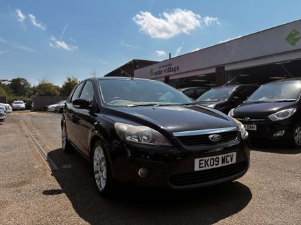 Ford Focus 1.6 Zetec Hatchback 5dr Petrol Manual (161 g/km, 99 bhp)