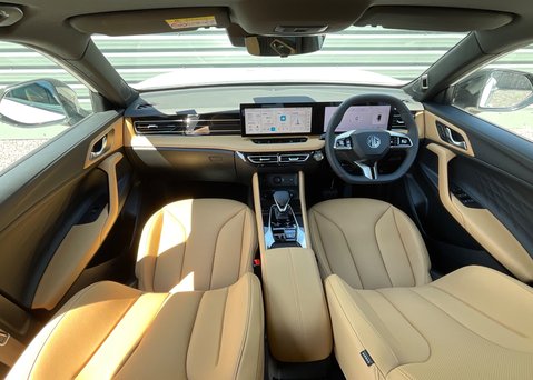 MG HS 1.5 T-GDI PHEV TROPHY 12