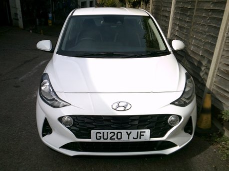 Hyundai i10 MPI SE CONNECT ONLY 16,000 MILES FROM NEW 5