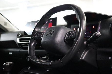 Citroen C4 PURETECH SHINE S/S 12
