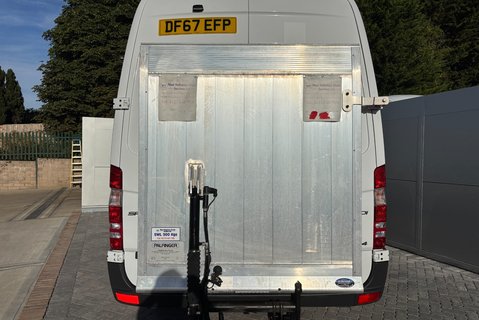 Mercedes-Benz Sprinter 516 Cdi 4x4 Lwb Hr Panel Van - Tail Lift / Air Con 12