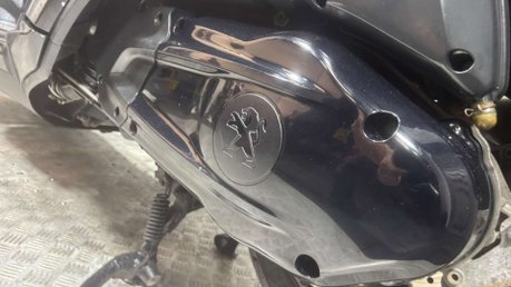 Peugeot Metropolis 400 RS ABS 3 WHEELER TRIKE ONLY 11K MOT JUNE 2027 400CC 19