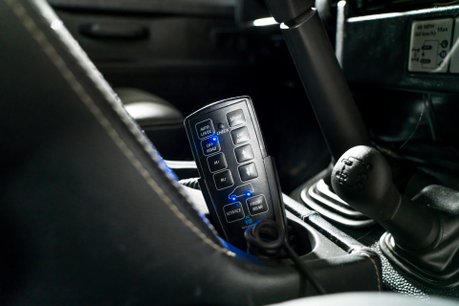 Land Rover Defender 90 TD XS STATION WAGON. COMPREHENSIVE LSH. VB AIR SUSPENSION. KHAN WHEELS. 21