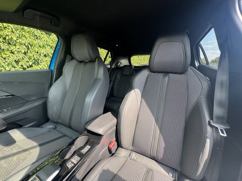 Peugeot 2008 50kWh GT SUV 5dr Electric Auto (7kW Charger) (136 ps) 8