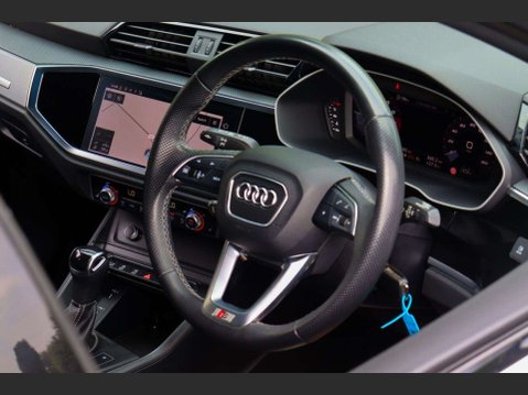 Audi Q3 1.5 TFSI CoD 35 S line Sportback 5dr Petrol S Tronic Euro 6 (s/s) (150 ps) 2