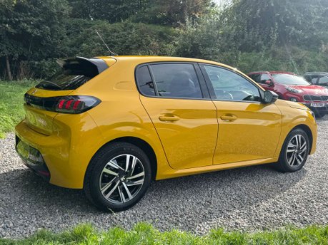 Peugeot 208 1.2 208 Allure Premium + PureTech S/S Auto 5dr 5