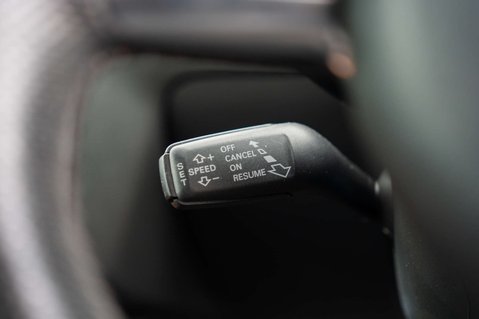 Audi TT 2.0 TT Black Edition TFSI 3dr 52