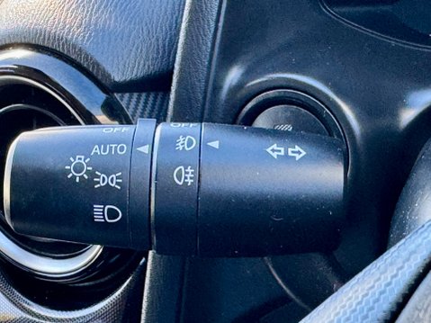 Mazda 2 SPORTS LAUNCH EDITION 23