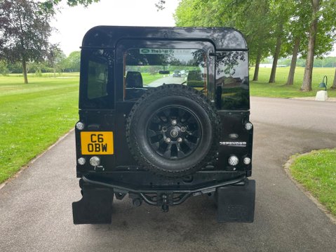 Land Rover Defender 2.5 TD5 11