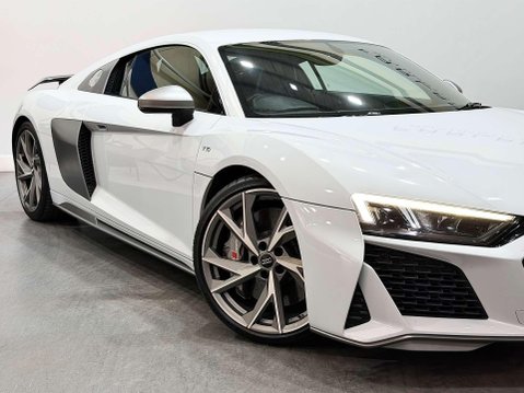 Audi R8 5.2 FSI V10 Performance Coupe 2dr Petrol S Tronic quattro Euro 6 (s/s) (620 8