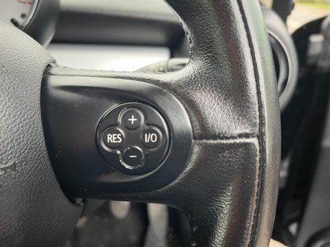 Mini Clubman 1.6 COOPER D 17