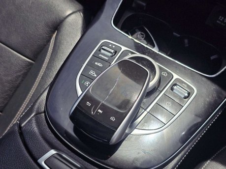 Mercedes-Benz E Class 3.0 E350d V6 SE (Premium) Saloon 4dr Diesel G-Tronic+ Euro 6 (s/s) (258 ps) 40