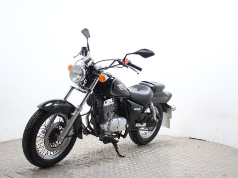 Suzuki Marauder 125 GZ 125 K4 6