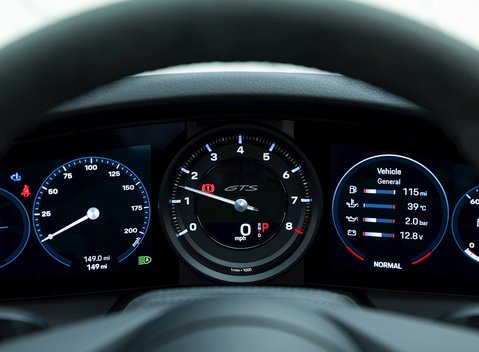 Porsche 911 (992) Targa 4 GTS 18