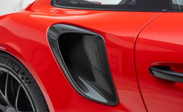 Porsche 911 GT2 RS Weissach (991) 45