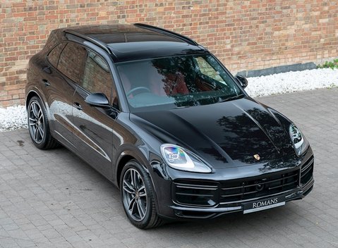 Porsche Cayenne Turbo 8