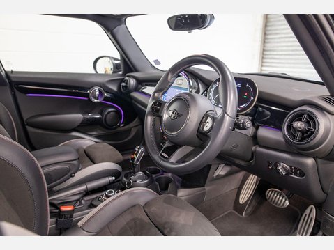 Mini Hatch 1.5 Cooper Sport Steptronic Euro 6 (s/s) 5dr 11