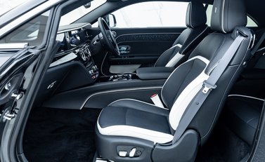 Rolls-Royce Spectre 17