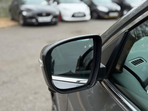 Nissan Qashqai 1.5 dCi Tekna 2WD Euro 5 (s/s) 5dr 21