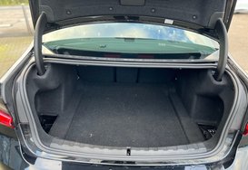 BMW 3 Series 318D SPORT 32