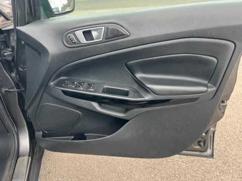 Ford Ecosport 1.0T EcoBoost Titanium Auto Euro 6 (s/s) 5dr 36