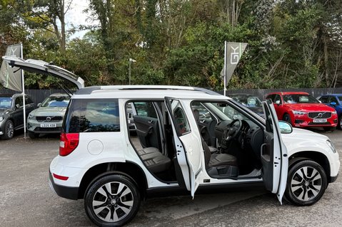Skoda Yeti Outdoor LAURIN AND KLEMENT TDI DSG - RARE CAR - PAN ROOF -APPLE CARPLAY -8 SERVICES 19