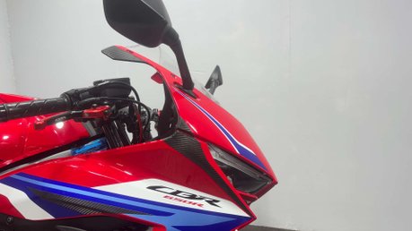 Honda CBR 2024 74 PLATE E-CLUTCH ONLY 240 MILES MOT AUTO 650CC SPORTS BIKE 28