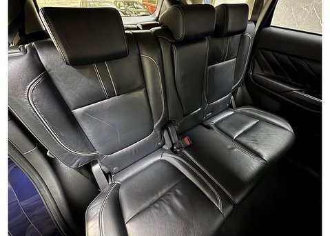 Mitsubishi Outlander 2.2 DI-D 4 SUV 5dr Diesel Manual 4WD Euro 6 (s/s) (147 ps) 38