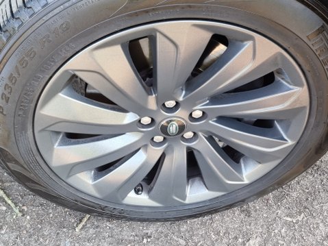 Land Rover Discovery Sport R-DYNAMIC SE MHEV 15