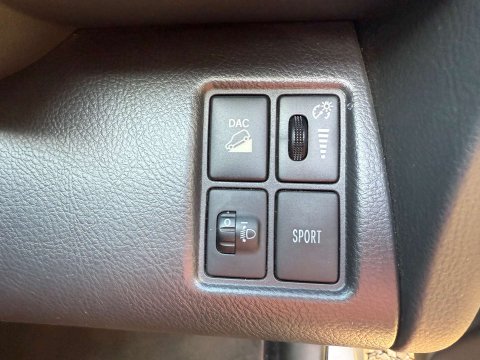 Toyota Rav4 2.0 RAV4 XT-R Valvematic CVT 4WD 5dr 16