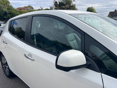 Nissan LEAF 30kWh Tekna Auto 5dr 14